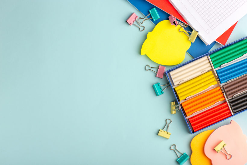 educação infantil materiais escolares e de escritório coloridos